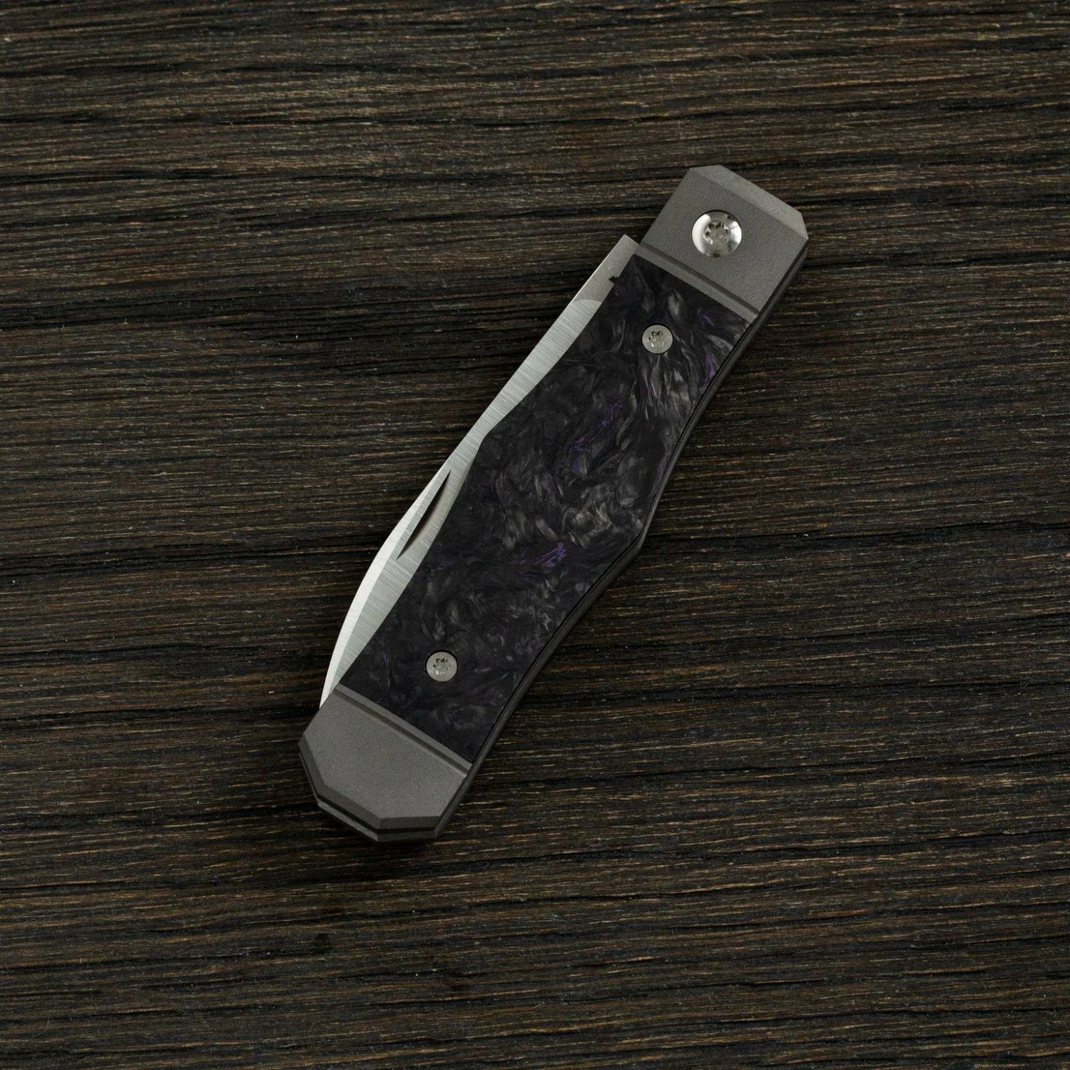 Jack Wolf Vampire Jack VAMPI-01-DMP Fat Carbon Dark Matter Purple Couteau De Poche Slipjoint 4 Jack Wolf Vampire Jack VAMPI-01-DMP Fat Carbon Dark Matter Purple Couteau De Poche Slipjoint – Image 2