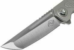 Liong Mah Warrior Two V3 Textured Titanium Couteau De Poche 12 Liong Mah Warrior Two V3 Textured Titanium Couteau De Poche -KNIVESANDTOOLS Magasin LO WA TT 03 liong mah design
