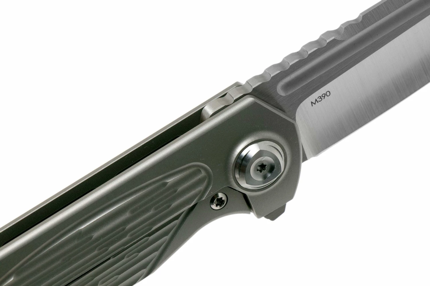 Liong Mah Warrior Two V3 Textured Titanium Couteau De Poche 8 Liong Mah Warrior Two V3 Textured Titanium Couteau De Poche – Image 6