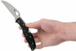 Spyderco Endura 4 Wharncliffe C10FSWCBK Serrated Couteau De Poche -KNIVESANDTOOLS Magasin SPC10FSWCBK 08 spyderco
