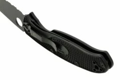 Spyderco Resilience Lightweight Black C142PSBBK FRN Couteau De Poche Partiellement Dentelé 12 Spyderco Resilience Lightweight Black C142PSBBK FRN Couteau De Poche Partiellement Dentelé -KNIVESANDTOOLS Magasin SPC142PSBBK 05 spyderco