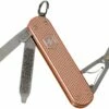 Victorinox Classic SD Alox Colours, Fresh Peach 0.6221.202G Couteau Suisse 1 Victorinox Classic SD Alox Colours, Fresh Peach 0.6221.202G Couteau Suisse -KNIVESANDTOOLS Magasin VT0 6221 202G 01 victorinox
