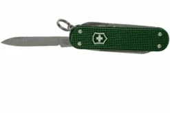 Victorinox Classic Alox Green 0.6221-24R4.KTE1 Knivesandtools Edition, Couteau Suisse -KNIVESANDTOOLS Magasin VT0 6221 24R4 KTE1 03 victorinox