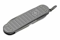 Victorinox Classic SD Precious Alox, Infinite Grey 0.6221.4031G Couteau Suisse -KNIVESANDTOOLS Magasin VT0 6221 4031G 05 victorinox
