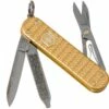 Victorinox Classic SD Precious Alox, Brass Gold 0.6221.408G Couteau Suisse -KNIVESANDTOOLS Magasin VT0 6221 408G 01 victorinox