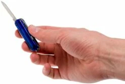 Victorinox Midnite Manager Bleu Transparent 0.6366.T2 Couteau Suisse -KNIVESANDTOOLS Magasin VT0 6366 T2 06 victorinox vt0 6366 t2 06