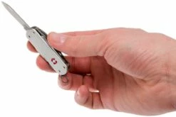 Victorinox MiniChamp Alox Silver 0.6381.26 Couteau Suisse -KNIVESANDTOOLS Magasin VT0 6381 26 05 victorinox vt0 6381 26 05