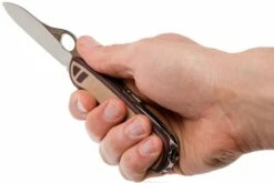 Victorinox Trailmaster Grip Desert 0.8461.MWC941 Couteau Suisse -KNIVESANDTOOLS Magasin VT0 8461 MWC941 06 victorinox vt0 8461 mwc941 06