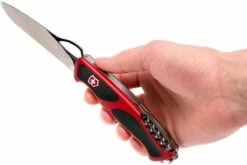 Victorinox RangerGrip 79 Rouge-noir 0.9563.MC Couteau Suisse -KNIVESANDTOOLS Magasin VT0 9563 MC 05 victorinox vt0 9563 mc 05