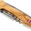 Victorinox Wine Master Olive 0.9701.64 Couteau Suisse 1 Victorinox Wine Master Olive 0.9701.64 Couteau Suisse -KNIVESANDTOOLS Magasin VT0 9701 64 01 victorinox wine master vt0 9701 64 01