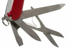 Victorinox Mountaineer, Rouge 1.3743, Couteau Suisse -KNIVESANDTOOLS Magasin VT1 3743 05 victorinox mountaineer vt1 3743 d5