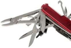 Victorinox CyberTool, Rouge Transparent 1.7725.T, Couteau Suisse Avec 34 Fonctions -KNIVESANDTOOLS Magasin VT1 7725 T 04 victorinox cybertool 34 rood vt1 7725 t d4
