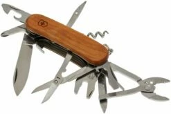 Victorinox EvoWood S557 2.5221.S63 Couteau Suisse