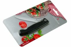 Victorinox SwissClassic Couteau à Légumes Pliant Dentelé Noir, 6.7833.FB -KNIVESANDTOOLS Magasin VT6 7833 FB 07 victorinox