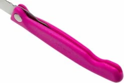 Victorinox SwissClassic Couteau à Légumes Pliant Rose, 6.7836.F5B -KNIVESANDTOOLS Magasin VT6 7836 F5B 05 victorinox