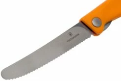 Victorinox SwissClassic 6.7836.F9B Couteau à Légumes Pliant Dentelé, Orange -KNIVESANDTOOLS Magasin VT6 7836 F9B 03 victorinox